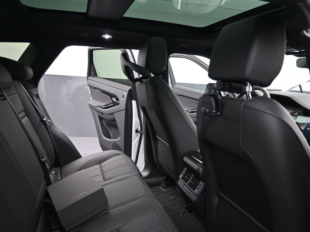 New 2026 Land Rover Range Rover Evoque S image 13