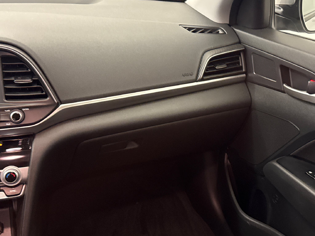 Used 2020 Hyundai Elantra SEL w/ Cargo Package (C1) FWD image 14
