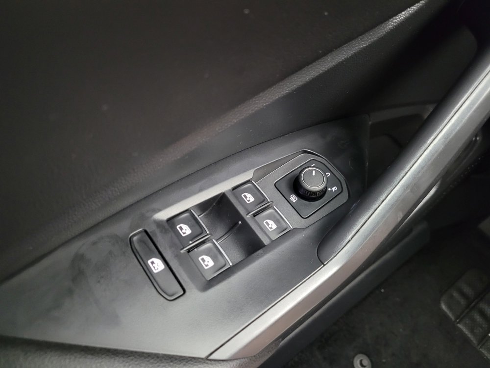 Used 2021 Volkswagen Jetta R-Line w/ R-Line Cold Weather Package FWD image 27