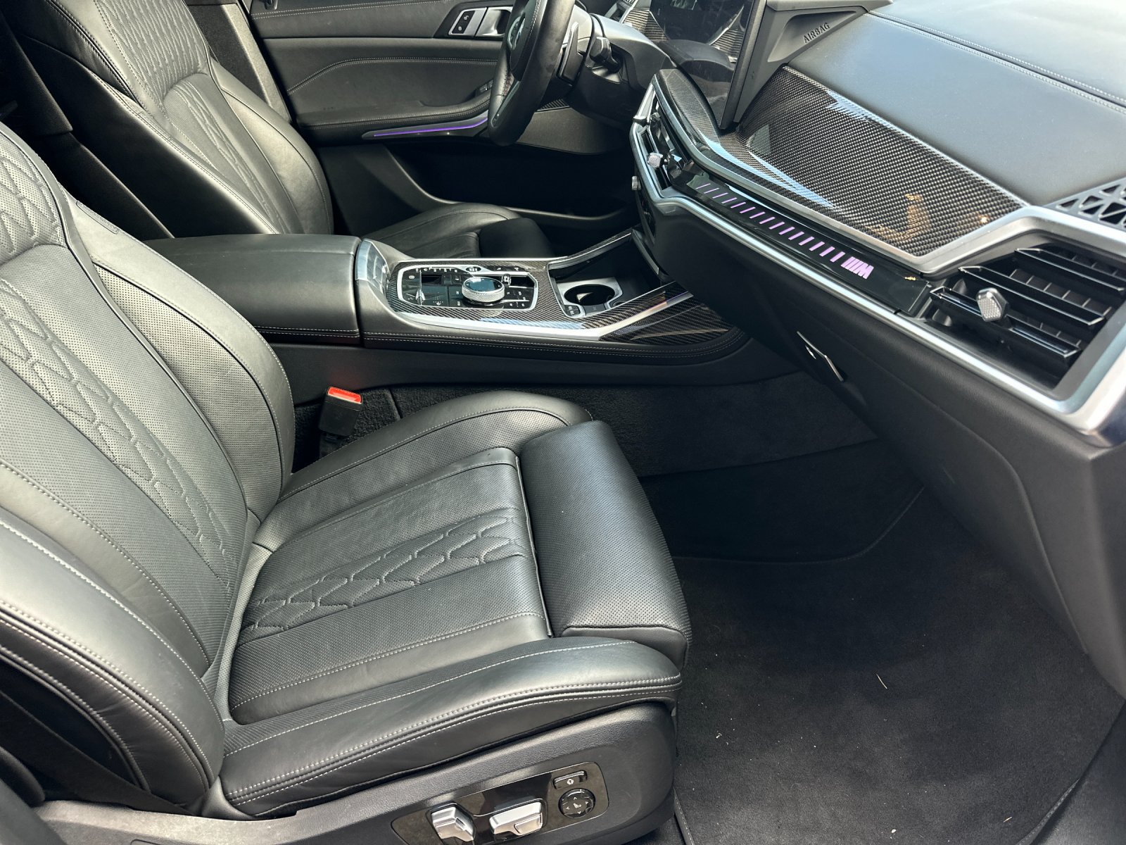 Used 2025 BMW X7 M60i w/ Executive Package AWD/4WD image 16