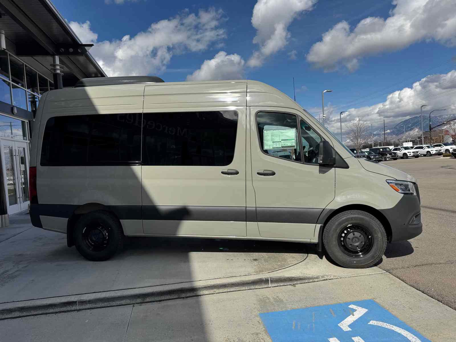 New 2025 Mercedes-Benz Sprinter 2500 image 10