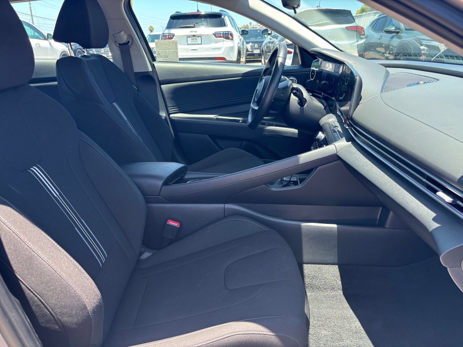 Used 2025 Hyundai Elantra SEL FWD image 37