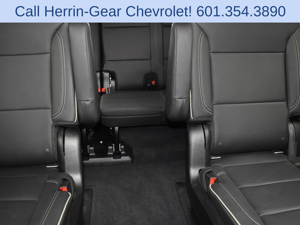 Used 2021 Chevrolet Tahoe Premier w/ Premium Package RWD image 28