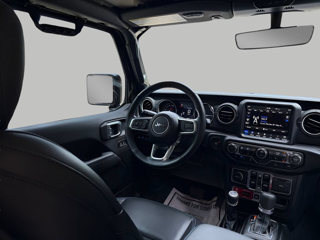 Used 2023 Jeep Wrangler Unlimited Rubicon 4xe w/ Cold Weather Group AWD/4WD image 12