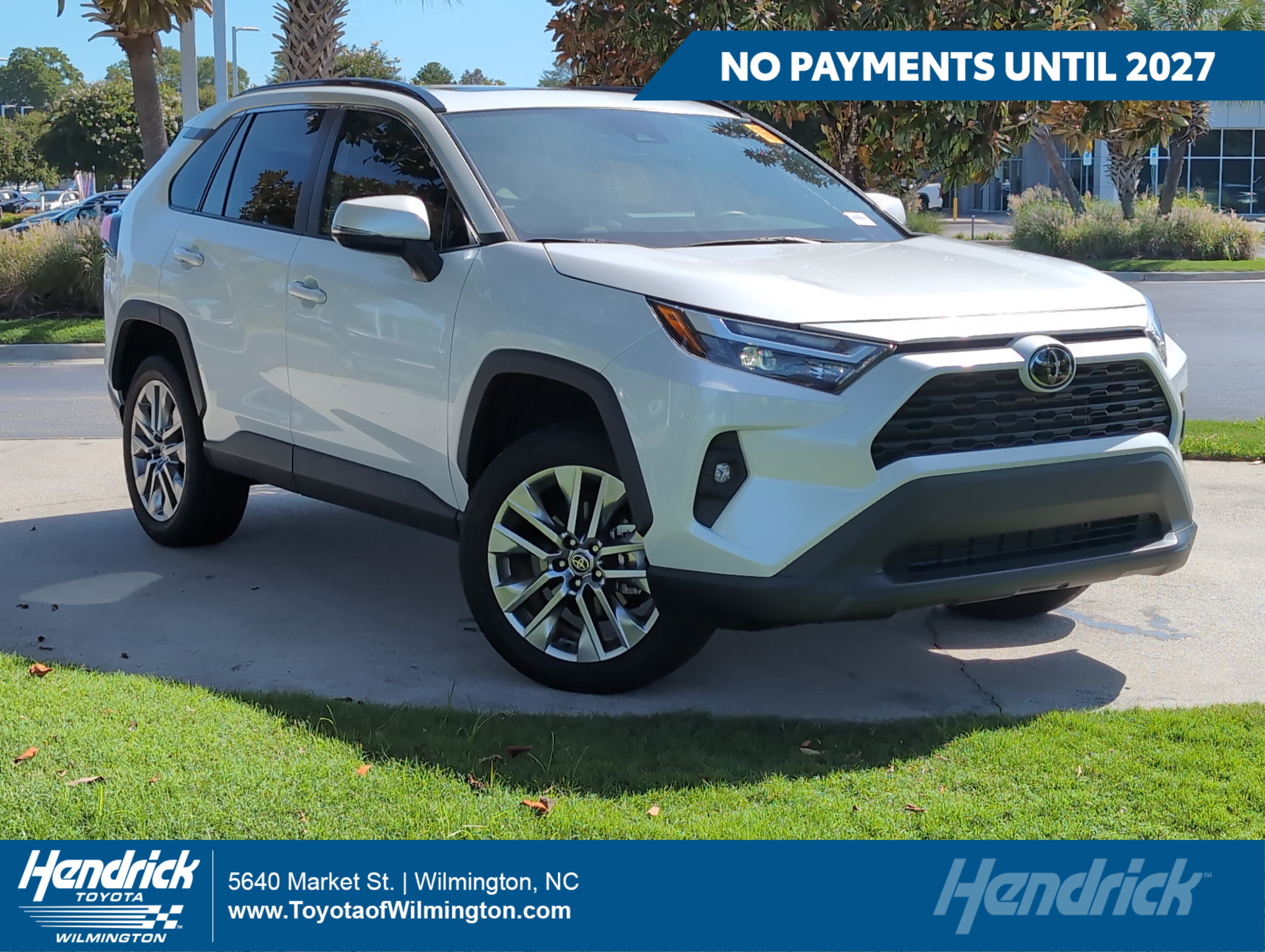 Used 2023 Toyota RAV4 XLE Premium FWD image 1
