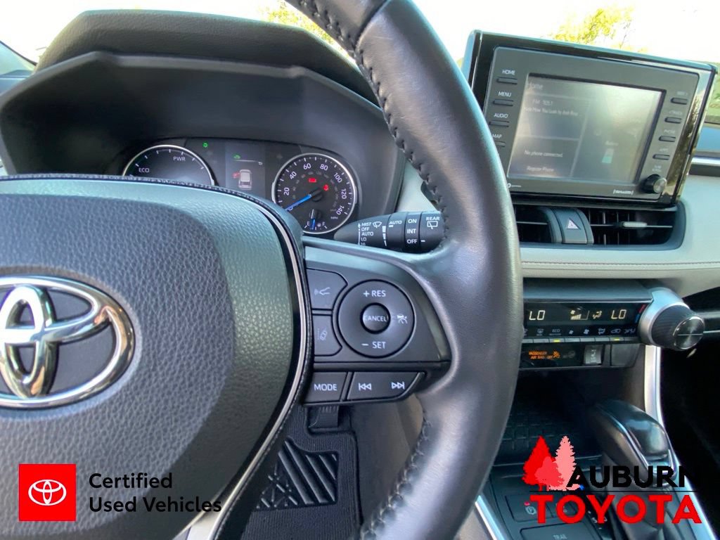Certified 2021 Toyota RAV4 XLE w/ Convenience Package AWD/4WD image 40