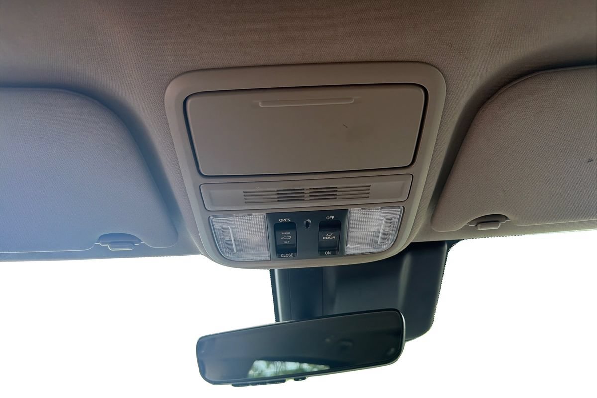 Used 2018 Honda Odyssey EX-L image 15