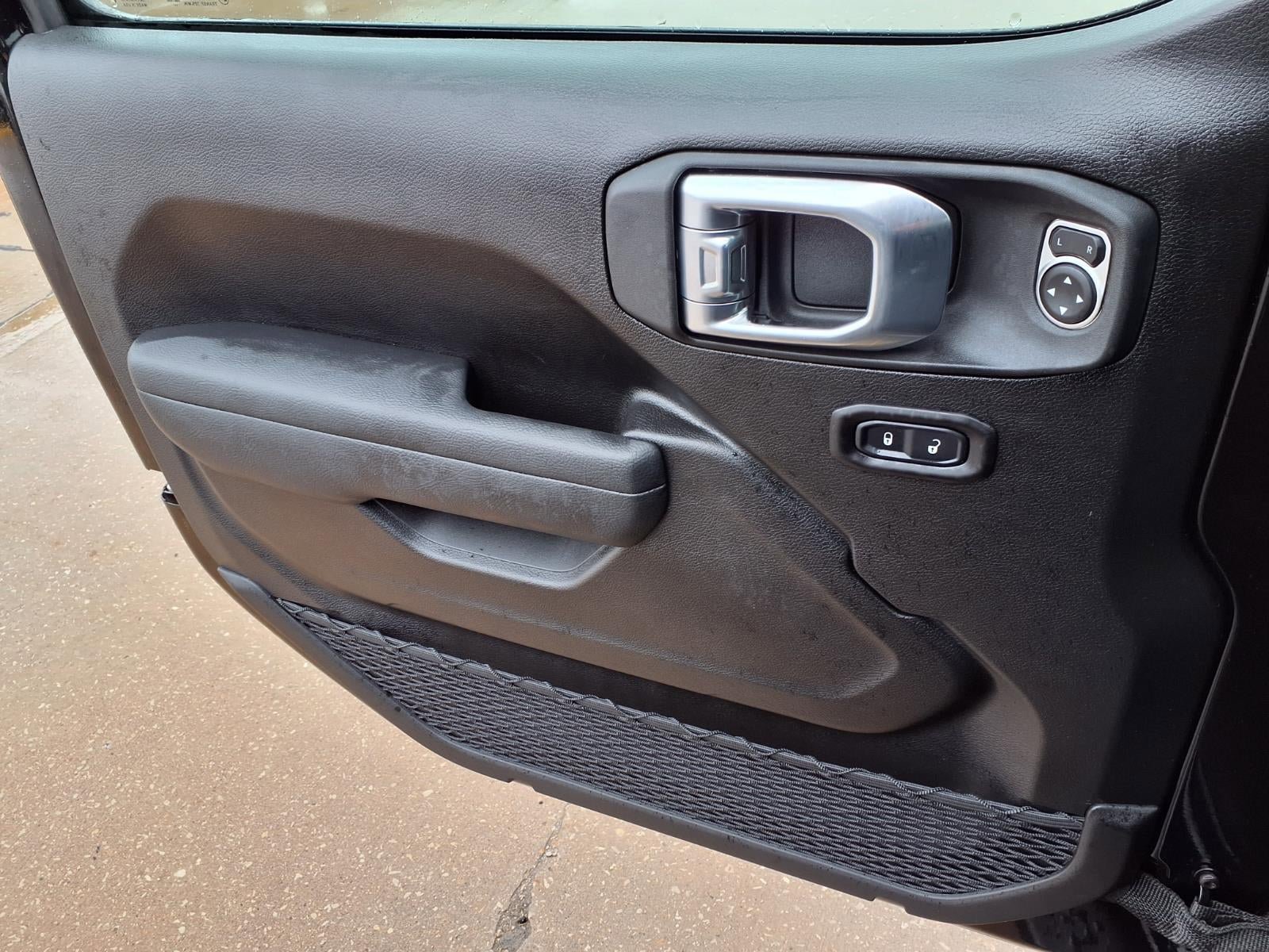 New 2026 Jeep Gladiator Mojave w/ Steel Bumper Group image 15