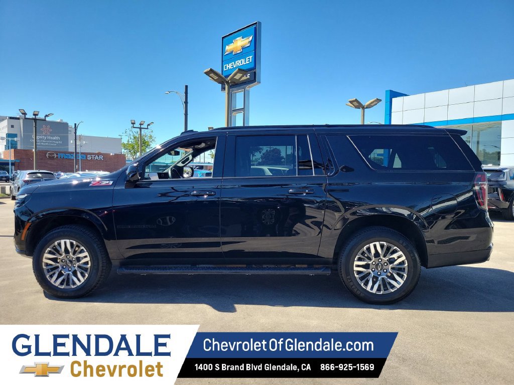 Used 2025 Chevrolet Suburban Z71 AWD/4WD image 14