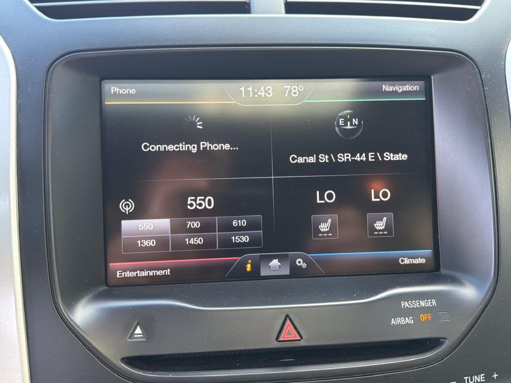 Used 2014 Ford Explorer XLT w/ Equipment Group 202A AWD/4WD image 24