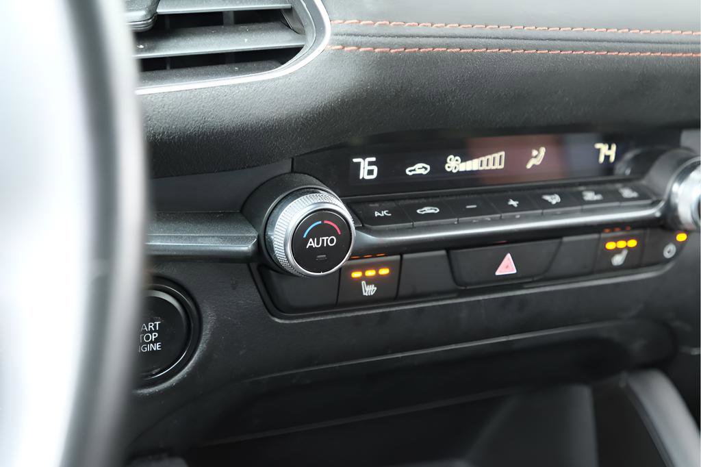 Used 2024 MAZDA MAZDA3 s image 20