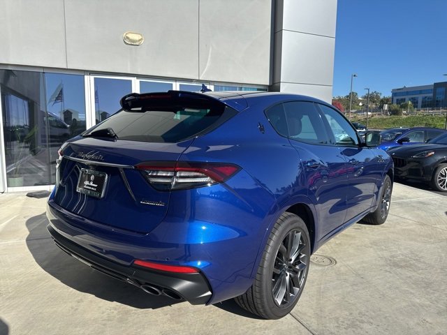 Certified 2022 Maserati Levante Modena image 8