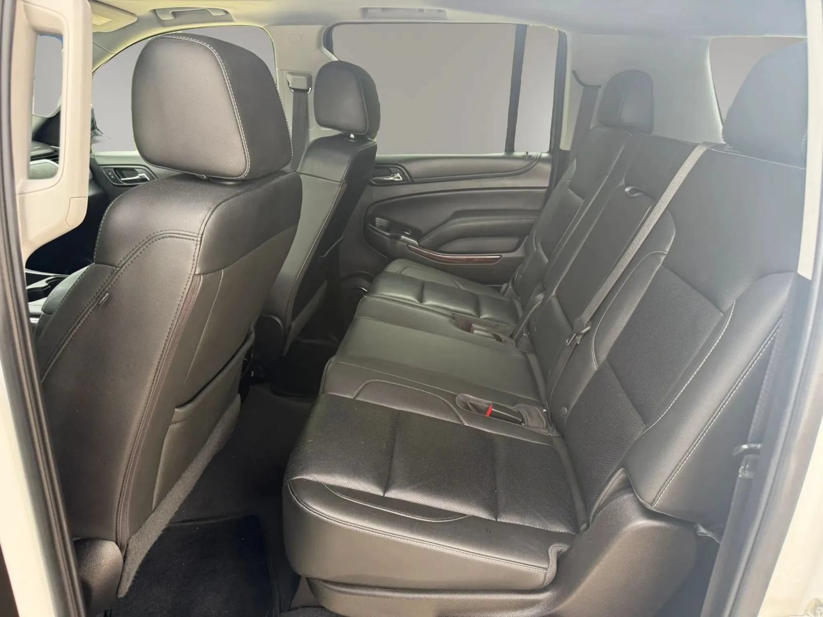 Used 2019 GMC Yukon XL SLT w/ Open Road Package RWD image 17