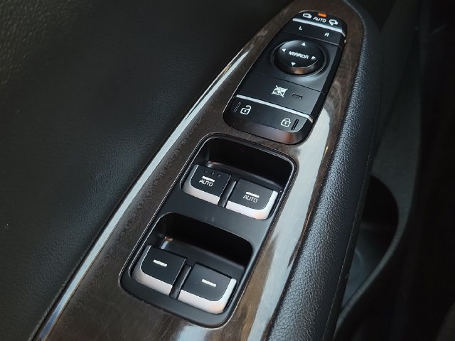 Used 2018 Kia Optima EX w/ Premium Package FWD image 23