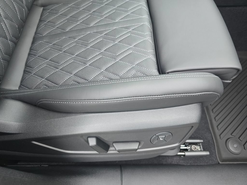 New 2026 Audi SQ5 Premium Plus AWD/4WD image 27