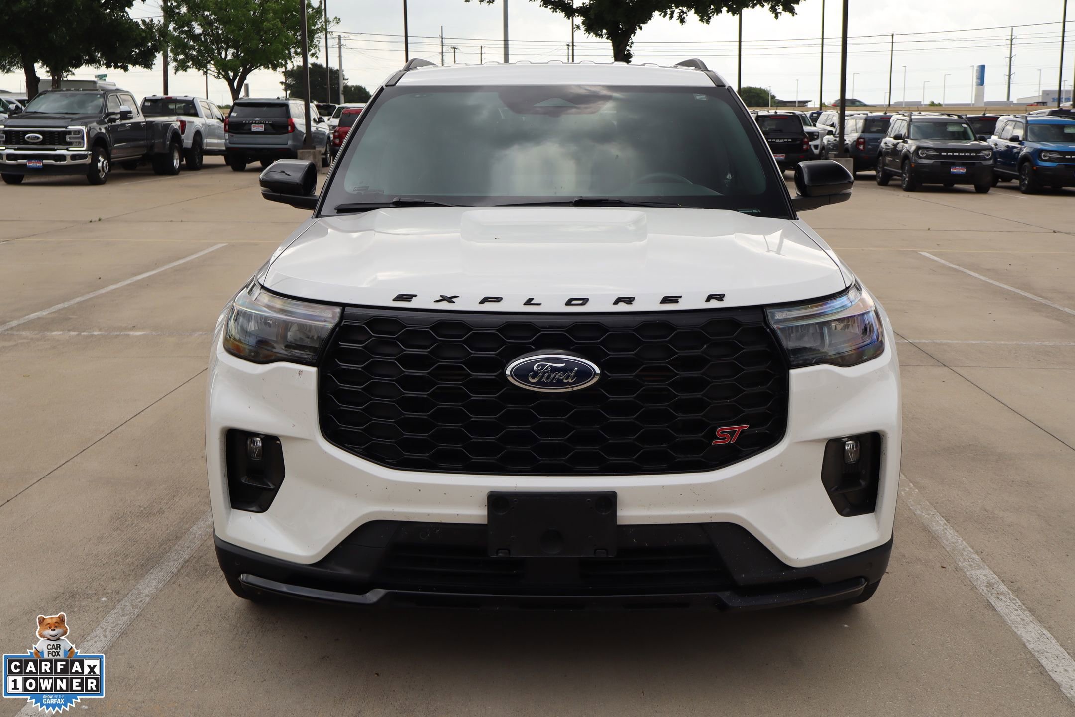 Certified 2025 Ford Explorer ST AWD/4WD image 9