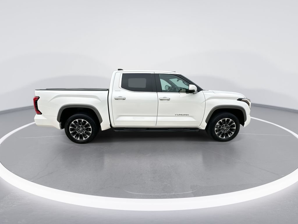 Used 2025 Toyota Tundra Limited AWD/4WD image 9
