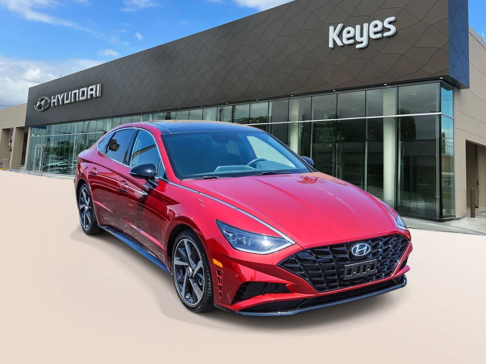 Certified 2023 Hyundai Sonata SEL Plus w/ Preferred Accessory Package FWD image 3