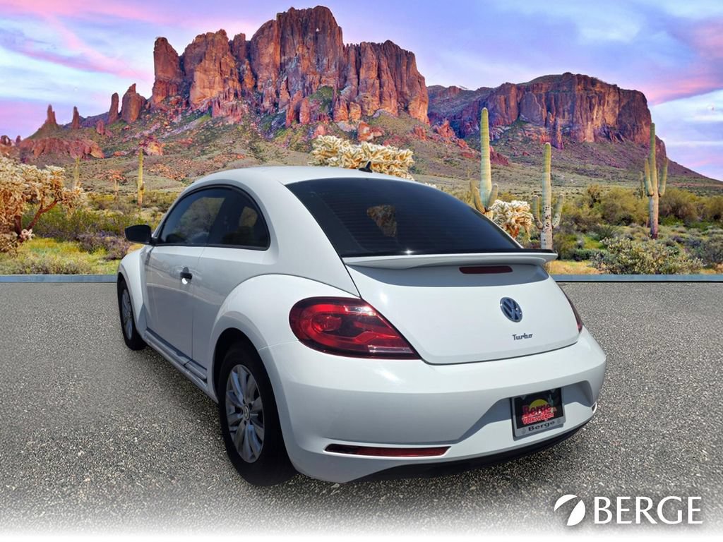 Used 2018 Volkswagen Beetle 2.0T S FWD image 4