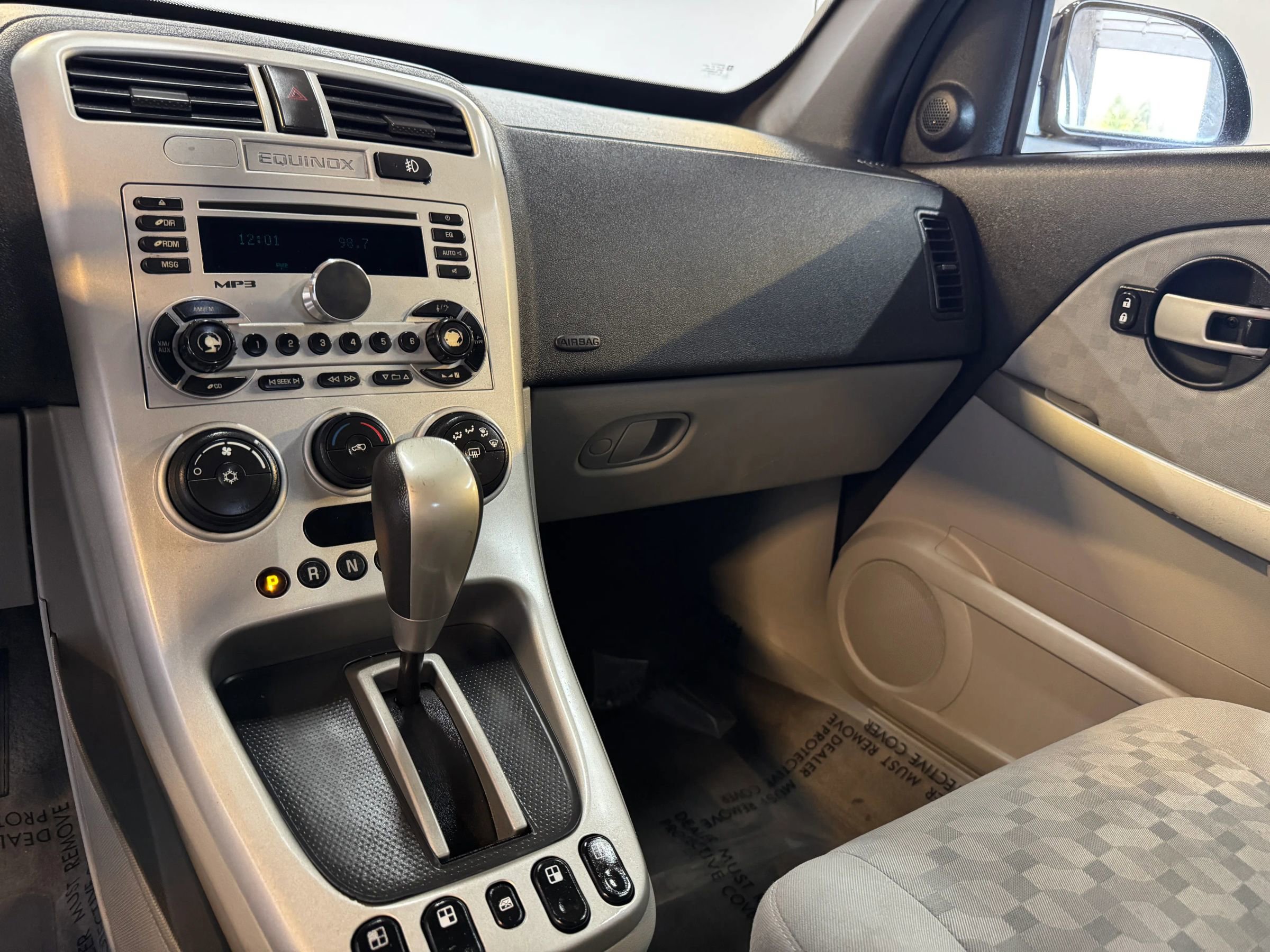 Used 2006 Chevrolet Equinox LT w/ LT Preferred Equipment Group AWD/4WD image 17
