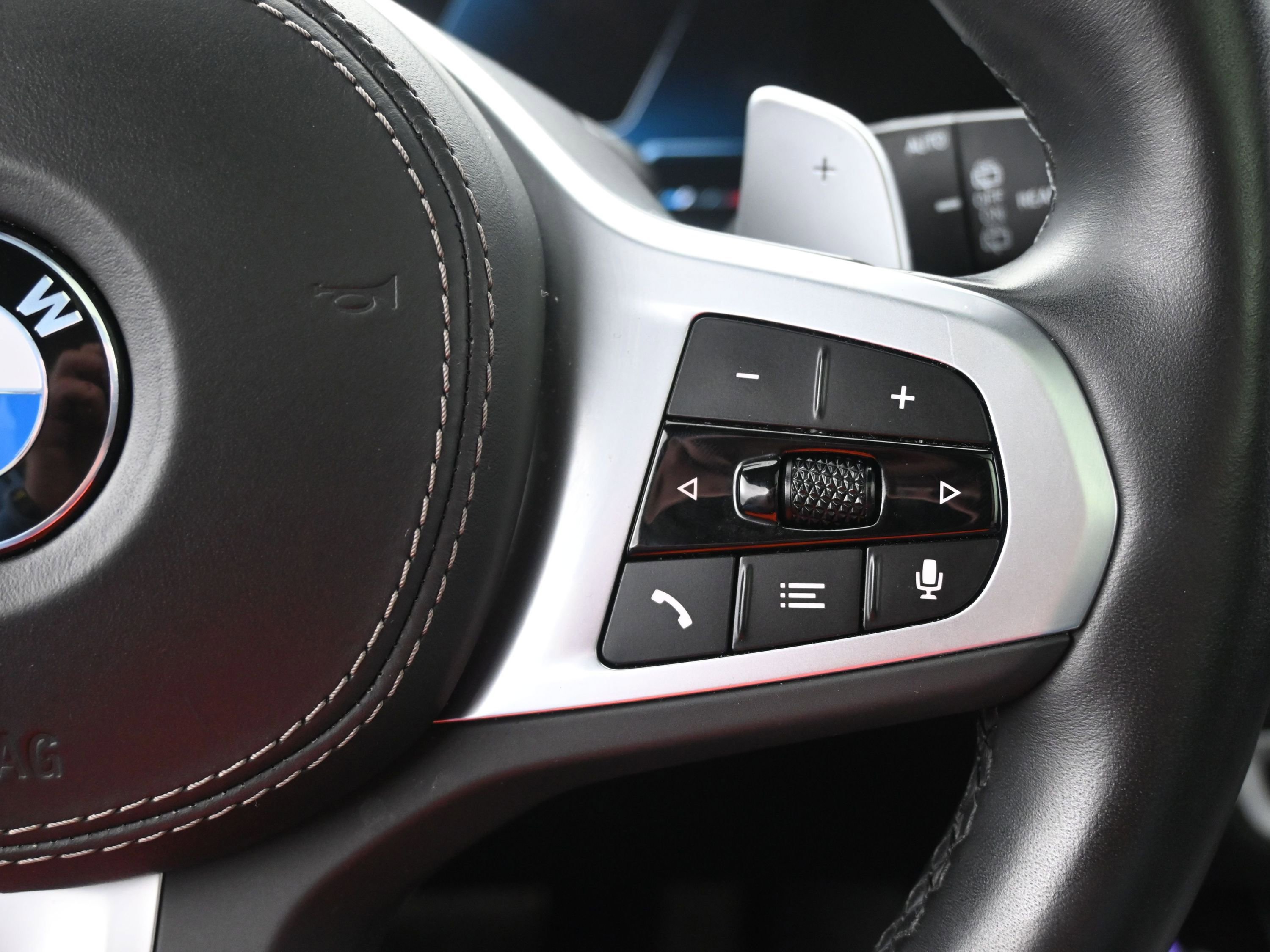 Used 2024 BMW X7 xDrive40i w/ M Sport Package image 21