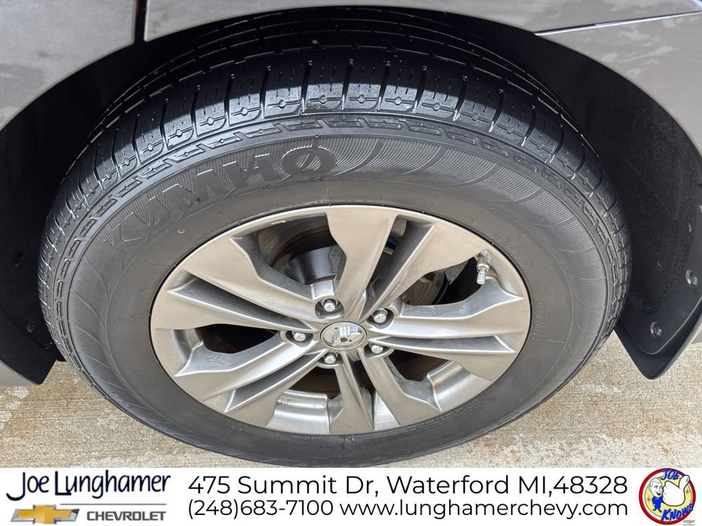 Used 2014 Hyundai Santa Fe Sport w/ Technology Package 04 FWD image 11