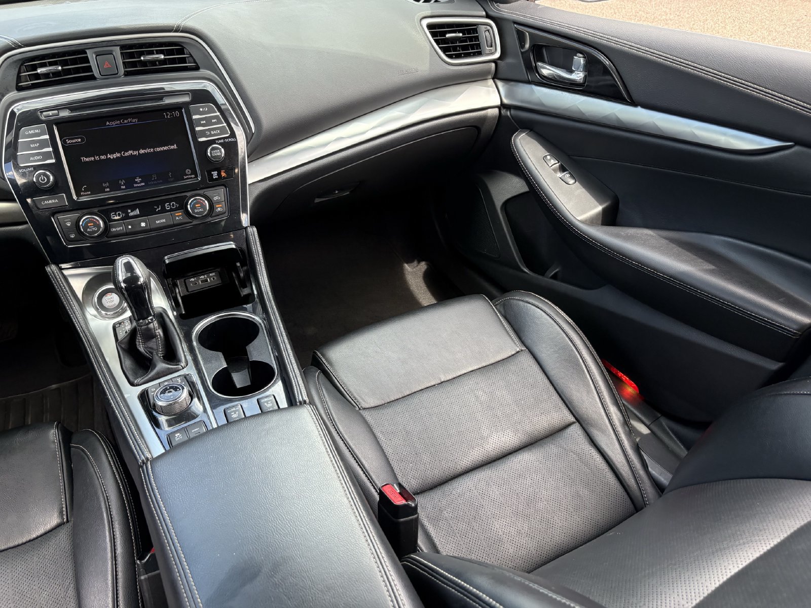 Used 2023 Nissan Maxima SV w/ Floor Mat Group FWD image 17