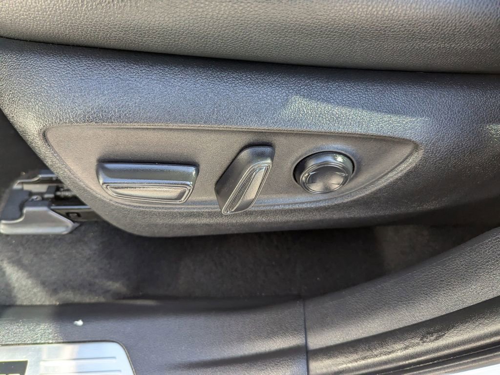 Used 2024 Toyota Grand Highlander XLE image 19