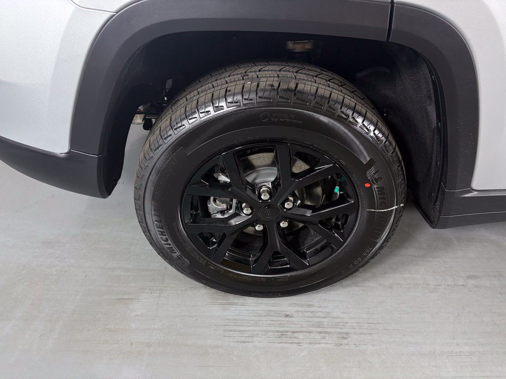 New 2026 Jeep Grand Cherokee Altitude AWD/4WD image 11