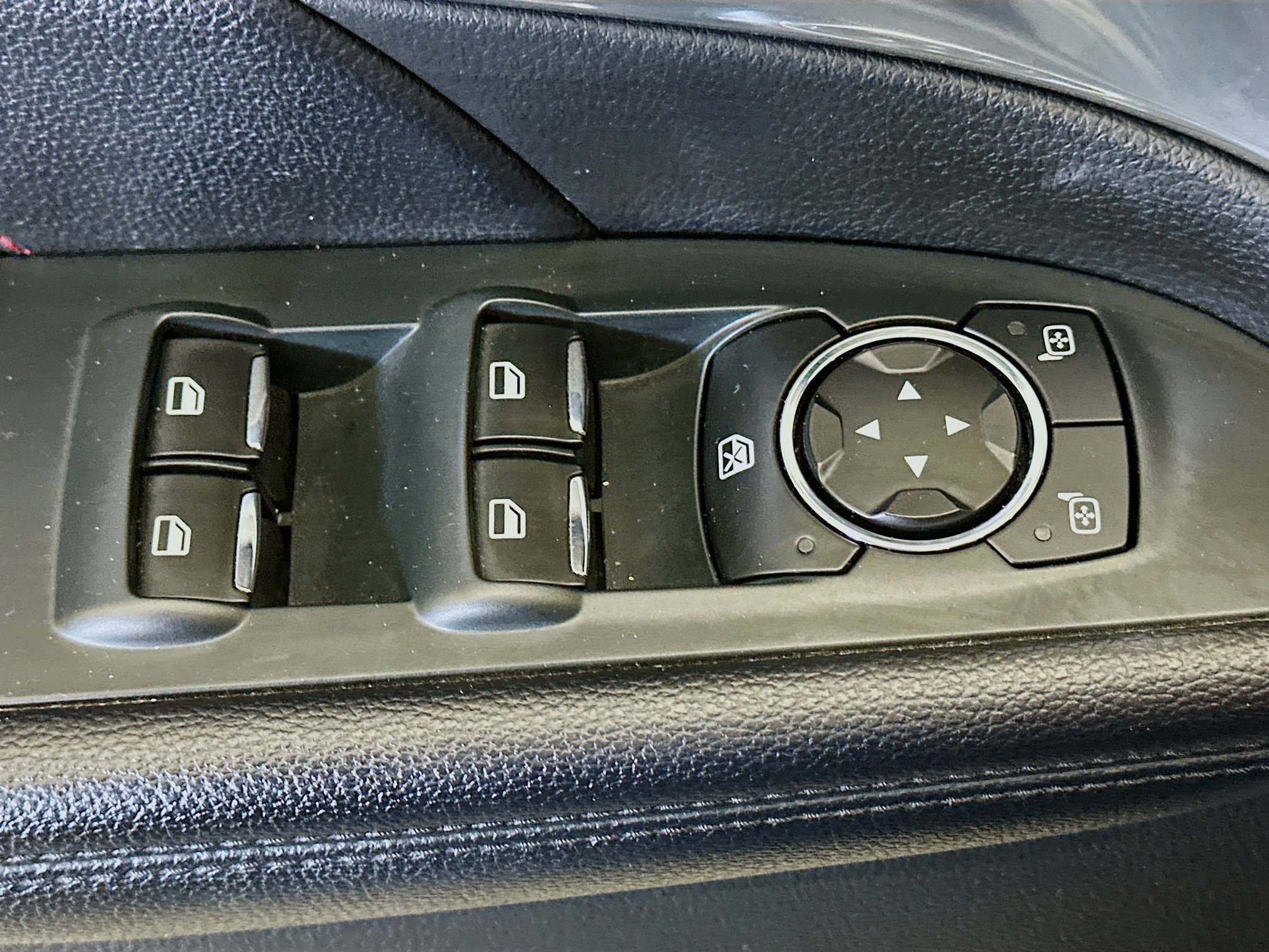 Used 2016 Ford Explorer Sport AWD/4WD image 15