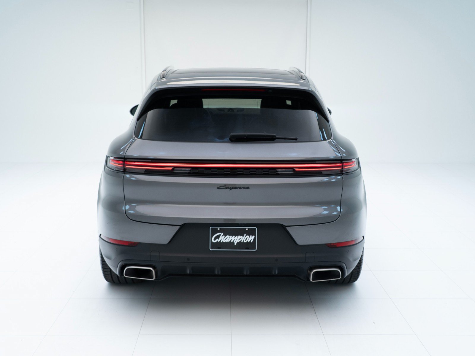 Certified 2025 Porsche Cayenne GTS AWD/4WD image 10