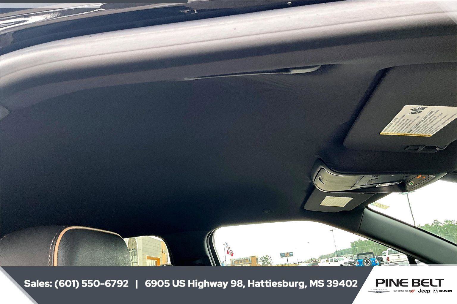 Used 2025 Chevrolet Blazer Premier w/ Enhanced Convenience Package AWD/4WD image 16