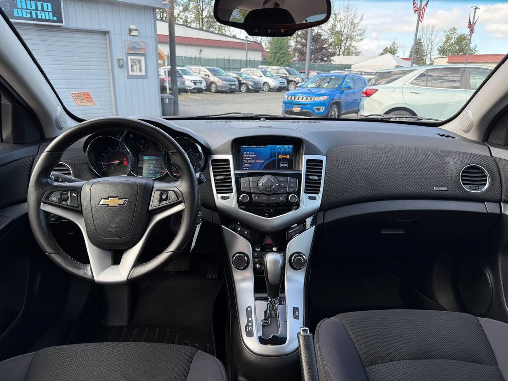 Used 2014 Chevrolet Cruze LT w/ RS Package FWD image 14
