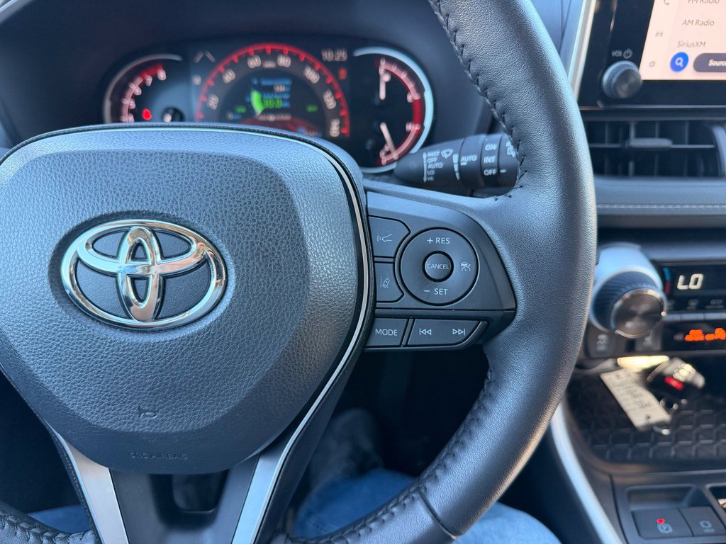 Used 2025 Toyota RAV4 XLE w/ Convenience Package AWD/4WD image 19