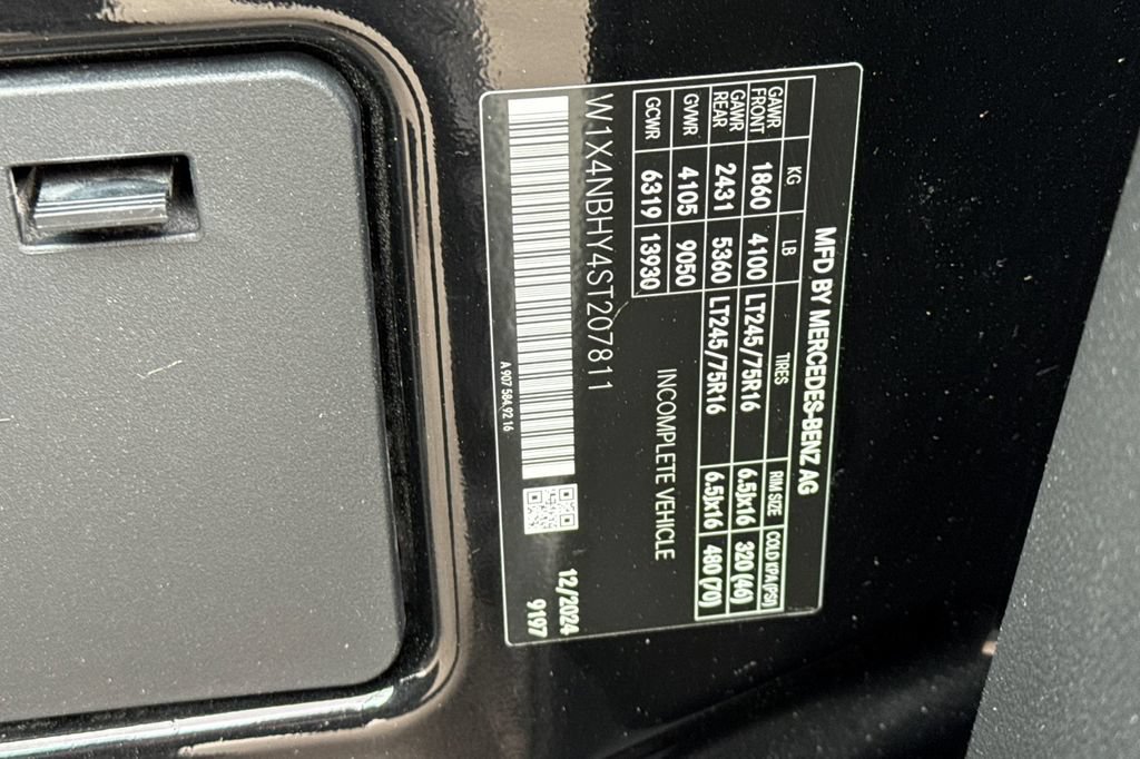 Used 2025 Mercedes-Benz Sprinter 2500 image 44