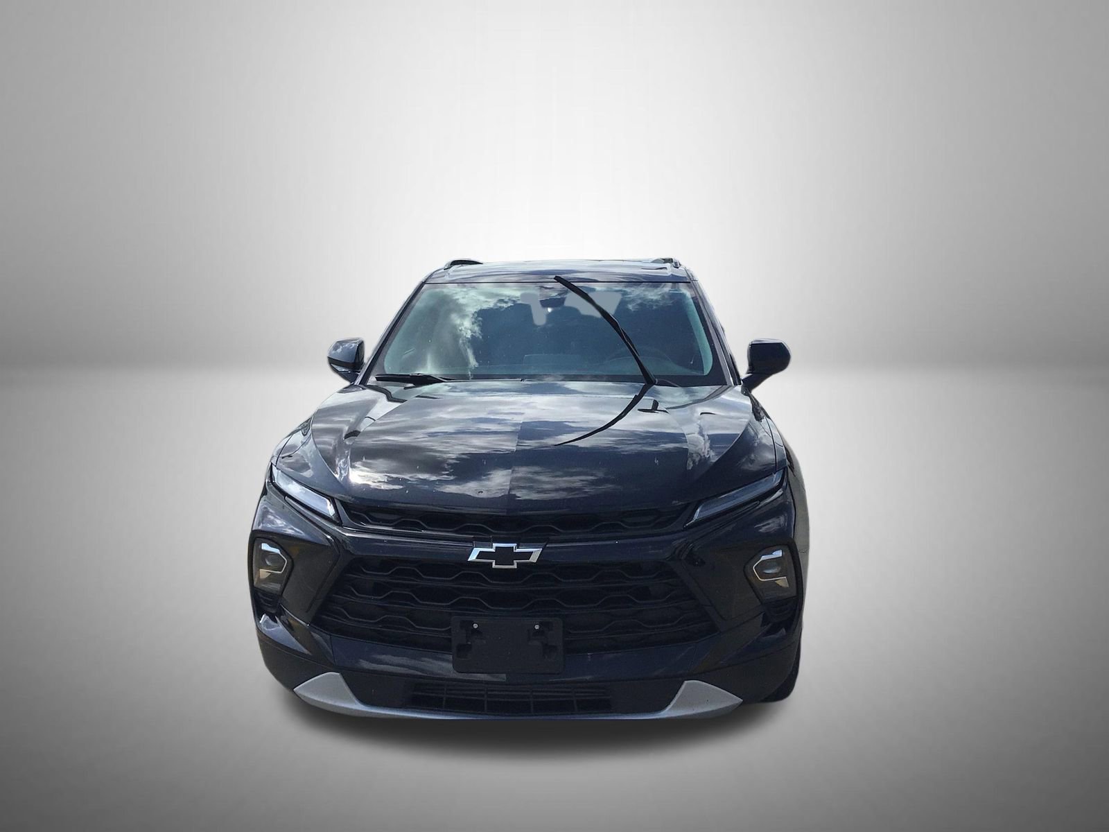 Used 2024 Chevrolet Blazer LT w/ Midnight/Sport Edition FWD image 2