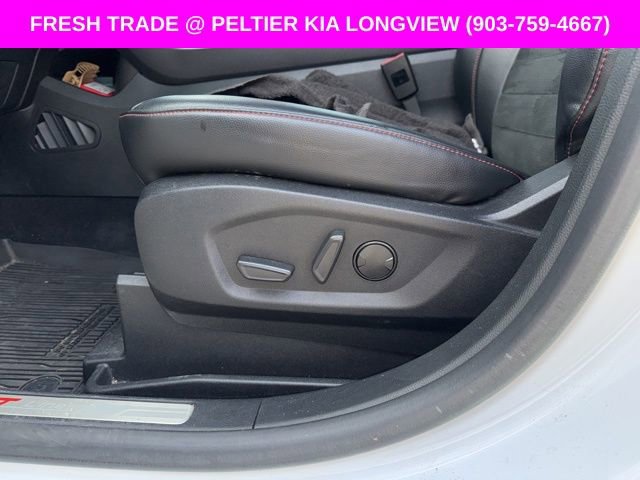 Used 2022 Ford Edge ST-Line w/ Cargo Accessory Package AWD/4WD image 11