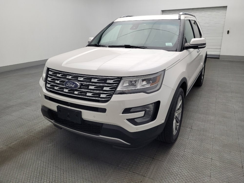 Used 2017 Ford Explorer Limited w/ Equipment Group 303A AWD/4WD image 15
