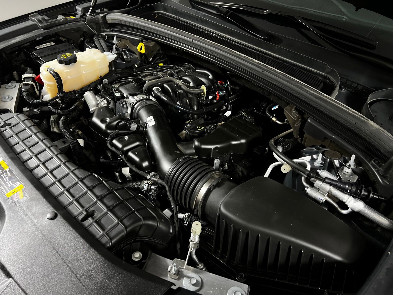 Used 2023 Jeep Grand Cherokee Altitude image 11