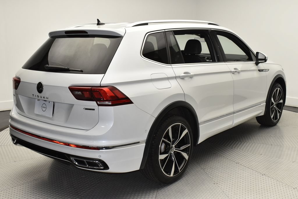 Used 2024 Volkswagen Tiguan SEL R-Line AWD/4WD image 5