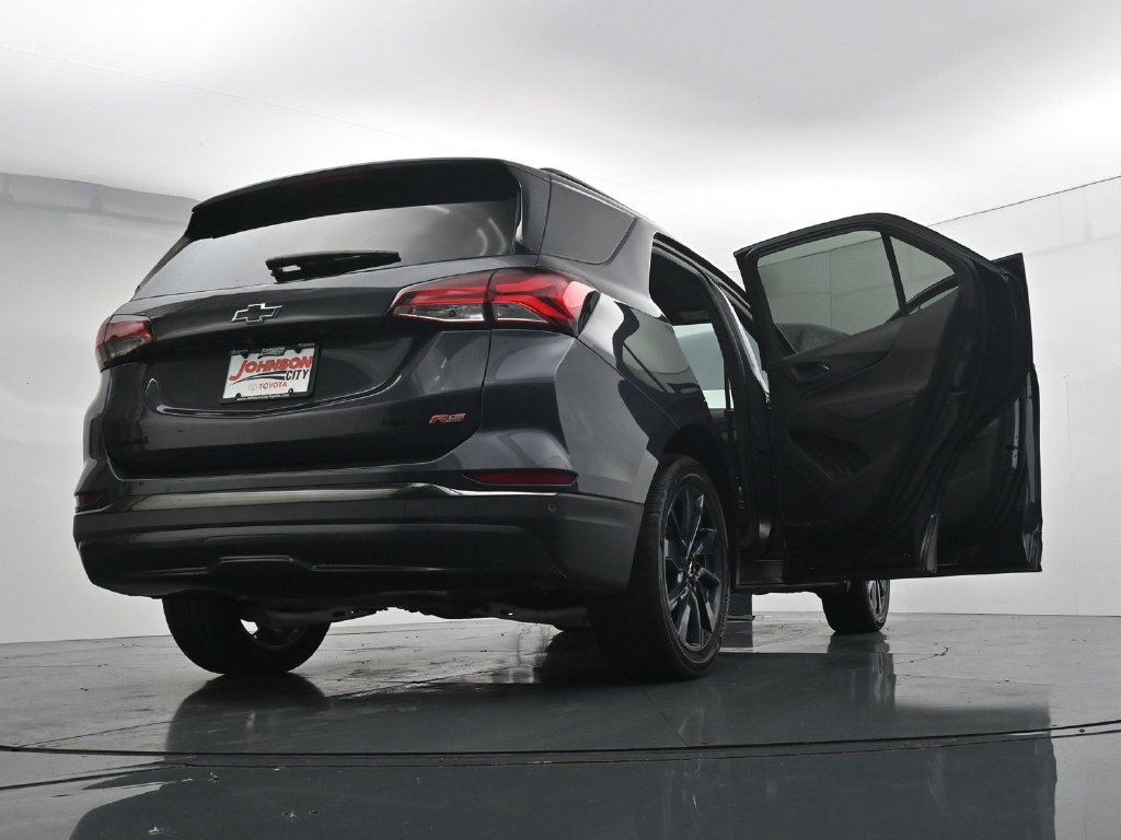 Used 2022 Chevrolet Equinox RS w/ RS Leather Package AWD/4WD image 44