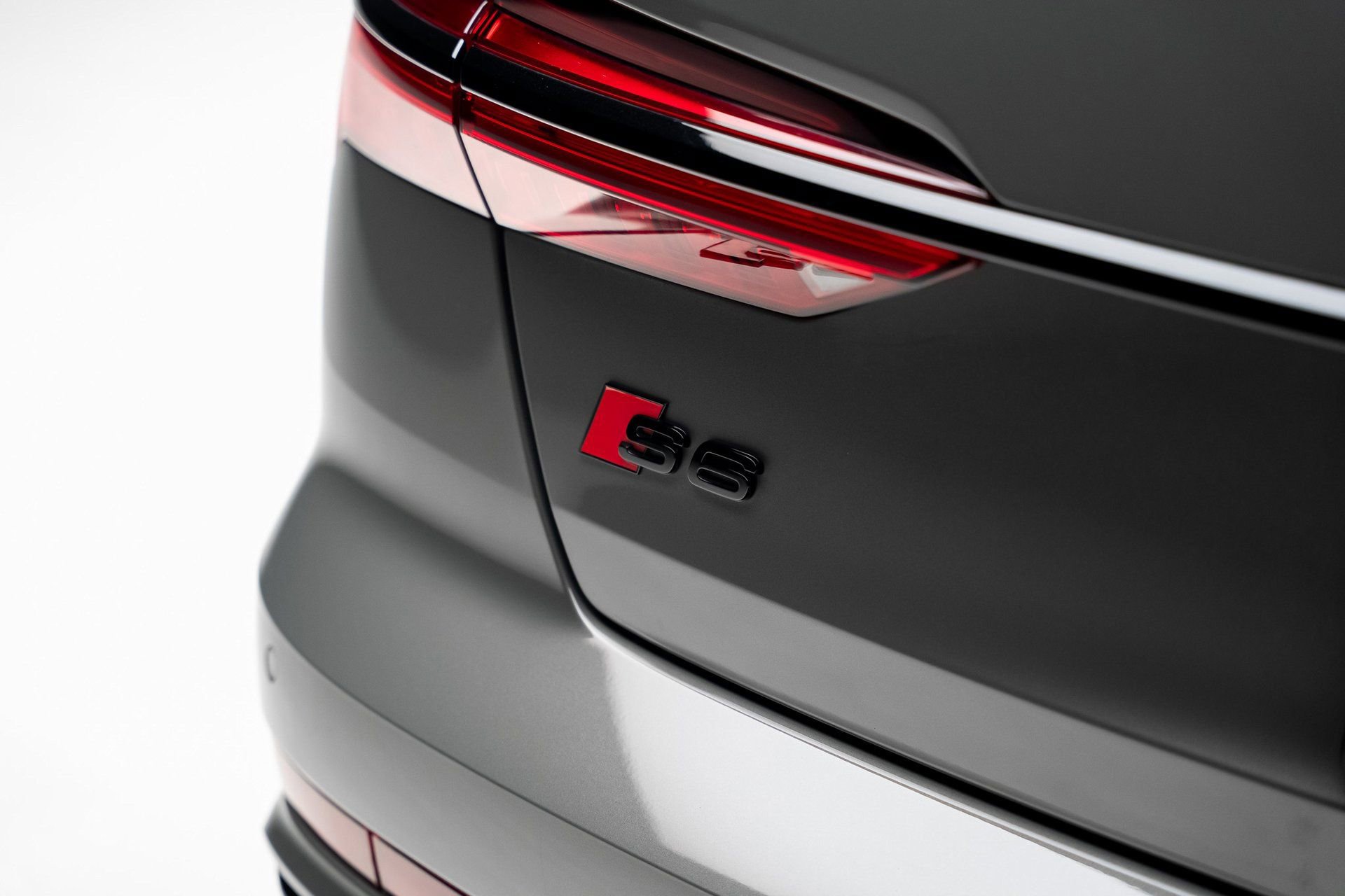 Used 2023 Audi S6 Premium Plus w/ Premium Plus Package image 30