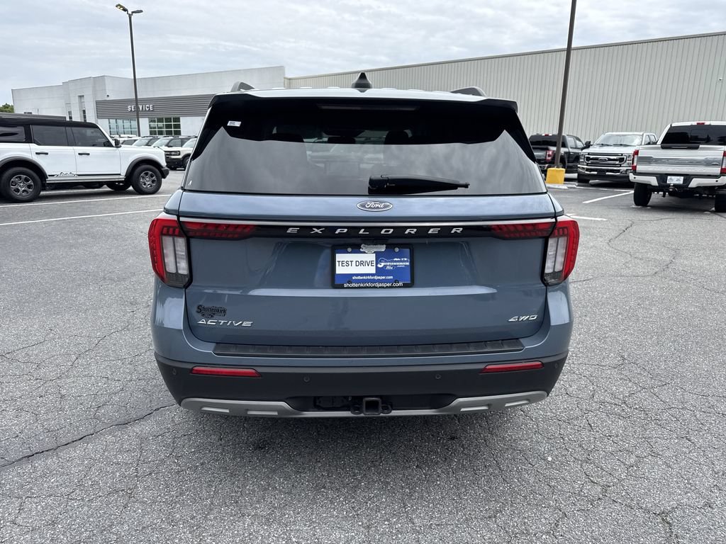 Used 2025 Ford Explorer Active w/ Active Comfort Package AWD/4WD image 6