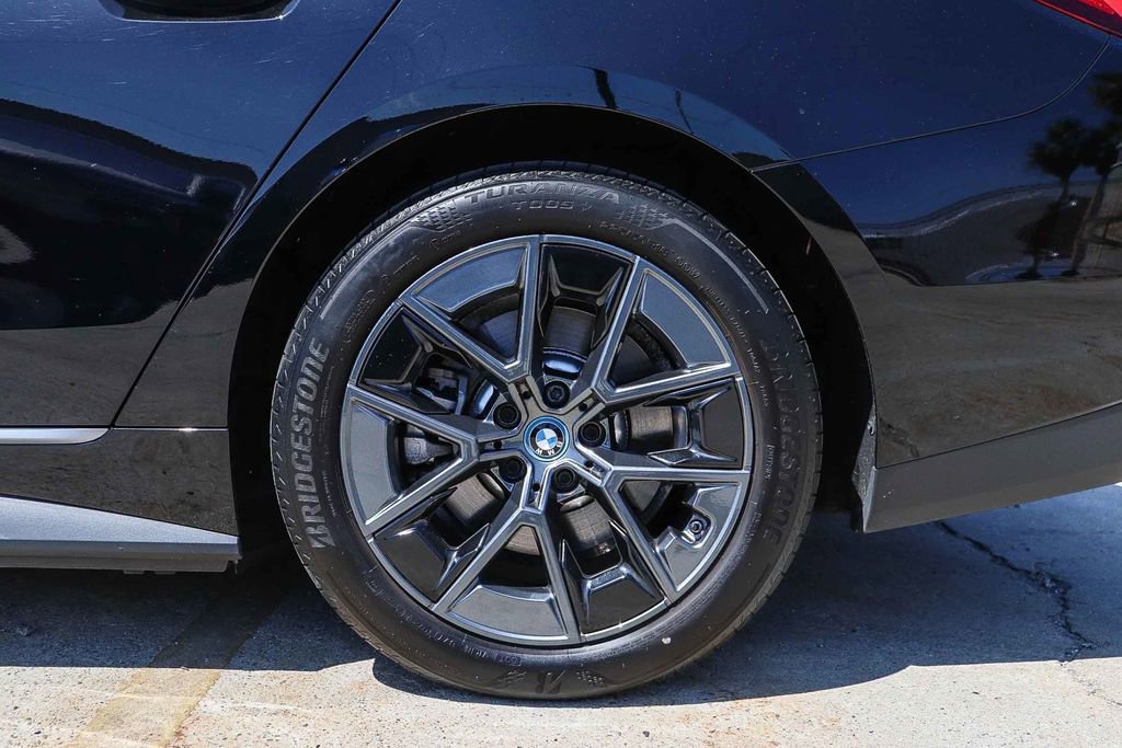 Used 2023 BMW i4 eDrive35 w/ Premium Package RWD image 12