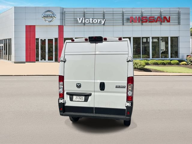 Used 2025 RAM ProMaster 2500 w/ Convenience Group FWD image 4
