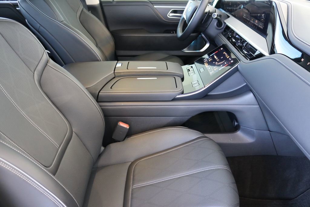 Certified 2025 INFINITI QX80 Sensory image 42