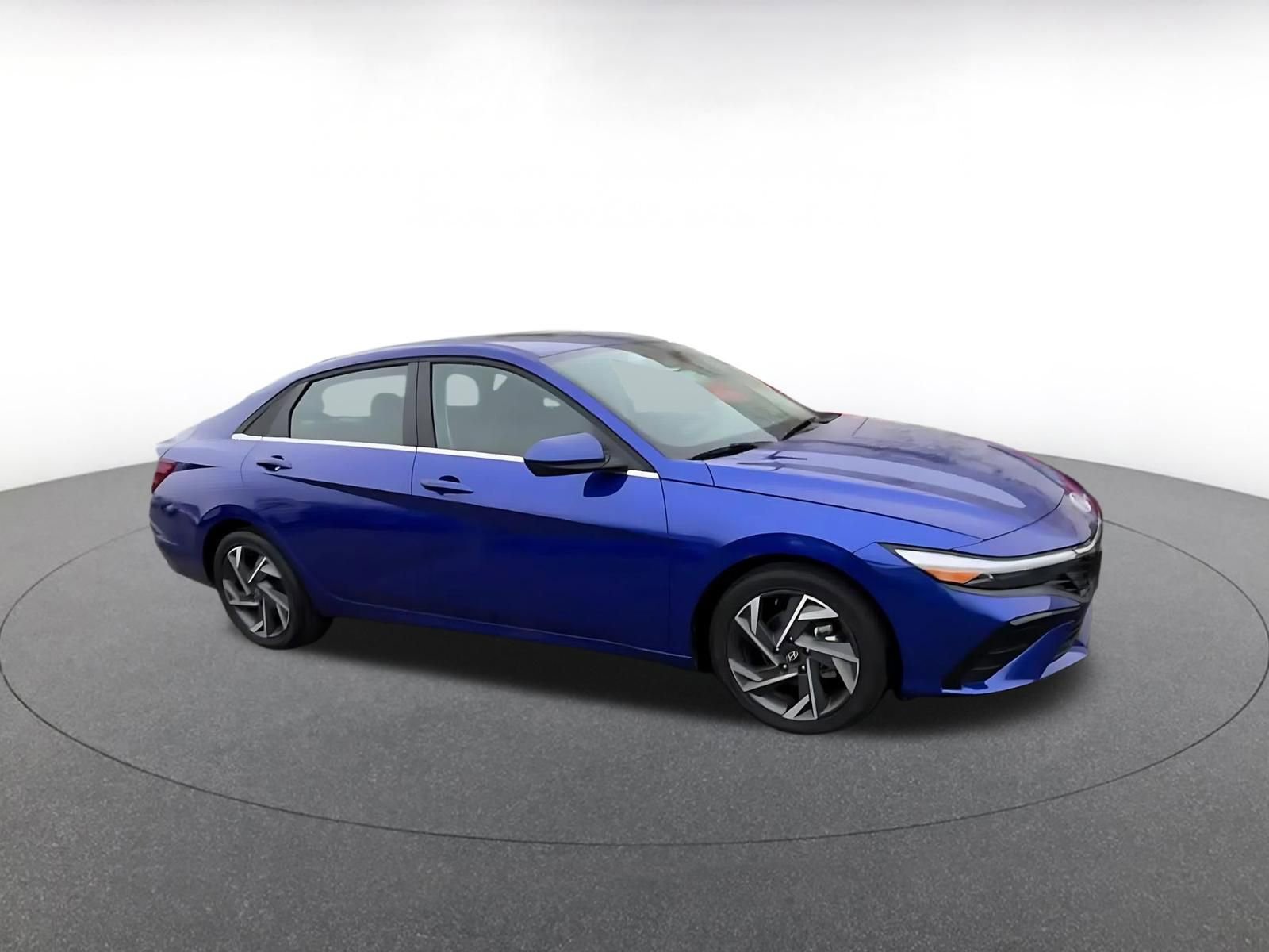 Used 2025 Hyundai Elantra SEL video 2