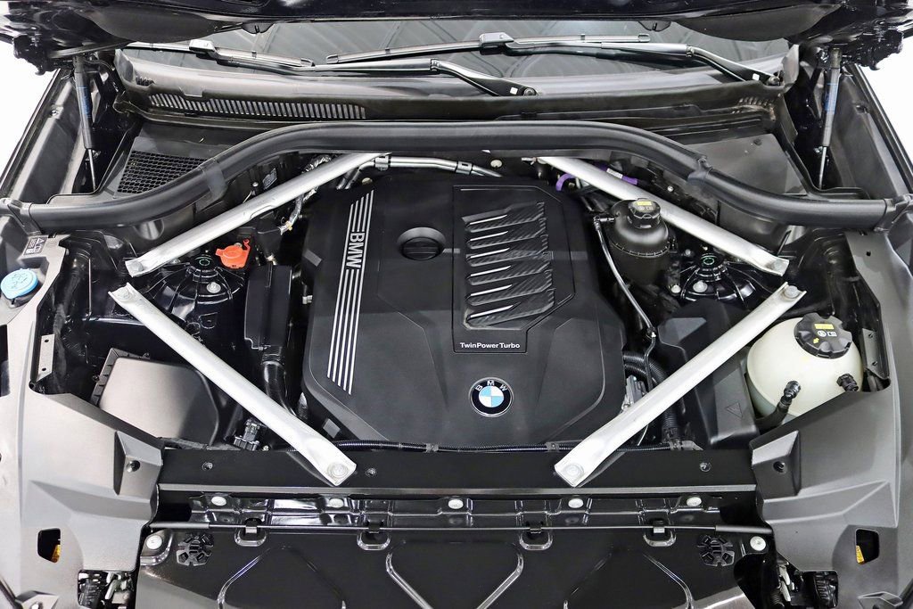 Used 2023 BMW X6 xDrive40i w/ Executive Package image 44
