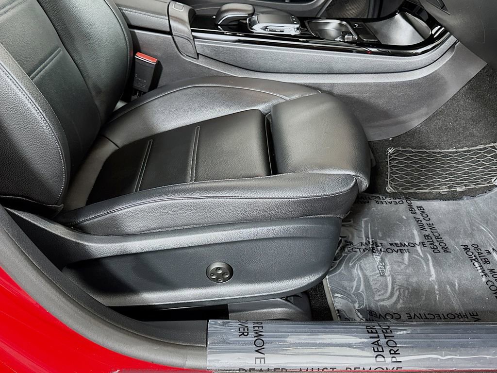 Used 2020 Mercedes-Benz CLA 250 w/ Premium Package image 34