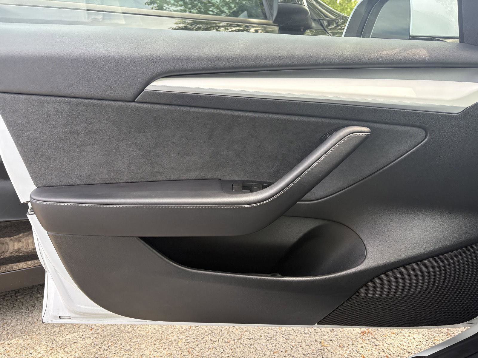 Used 2023 Tesla Model 3 Performance image 13